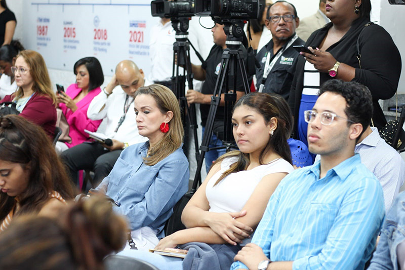 Ministro de Salud Inaugura la Semana de la Promoción de la Salud en la Universidad Del Istmo