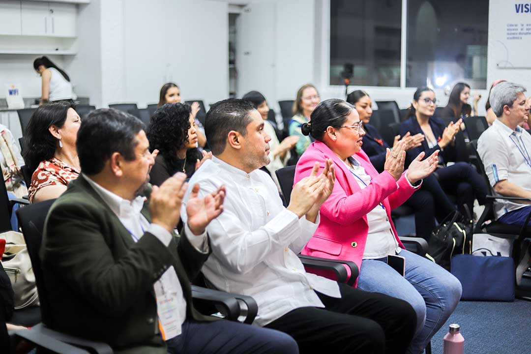 Universidad del Istmo fue sede del IV Congreso Internacional de REDECANEDU