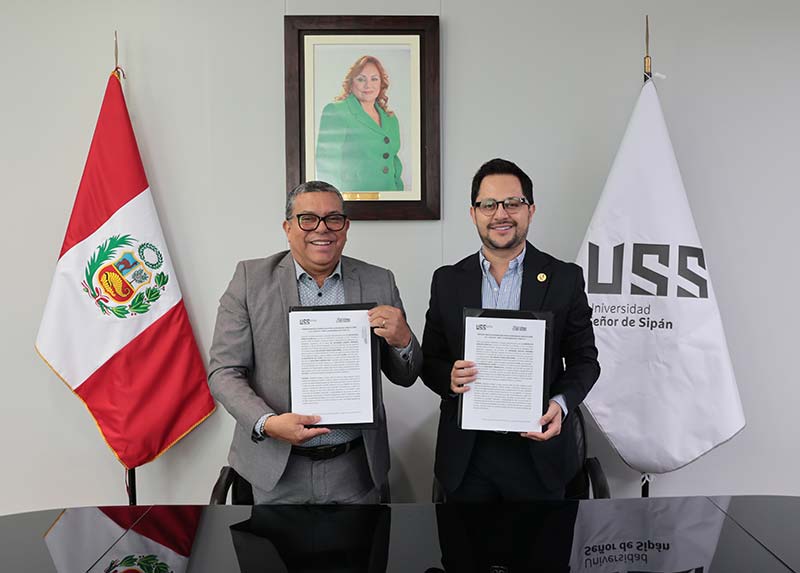 La U del Istmo y la Universidad Señor de Sipán firman convenio internacional en CIES 2025