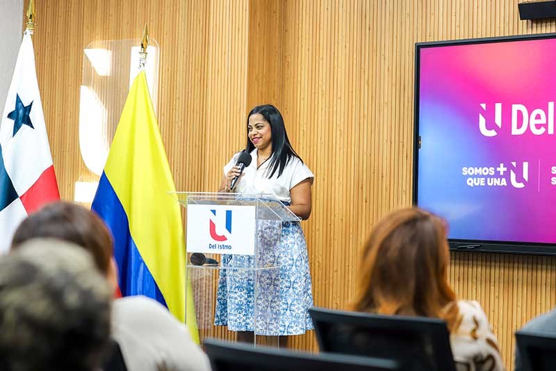 13 mujeres culminan con éxito el diplomado de mujeres ejecutivas, líderes y de éxito