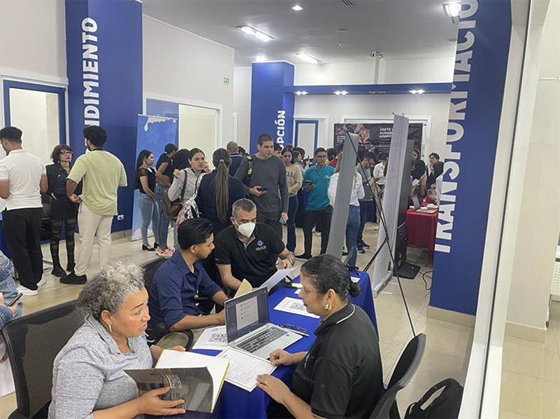 Conectamos talento con oportunidades: Feria de Empleabilidad en la sede Metromall