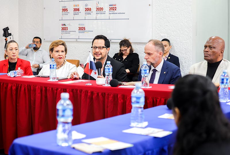 La Universidad del Istmo fue sede de un encuentro internacional clave para el futuro de la educación superior en Panamá.