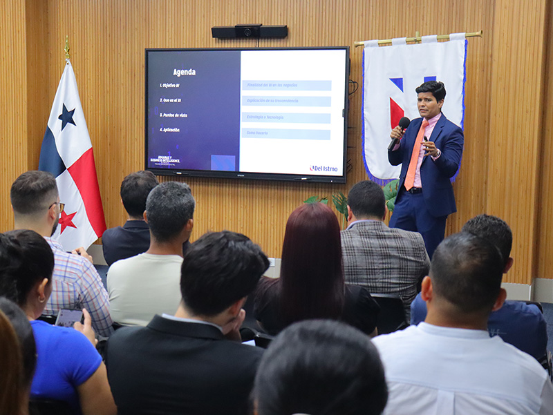 Gestión Aduanera y Business Intelligence, carreras del futuro para los profesionales en Panamá.