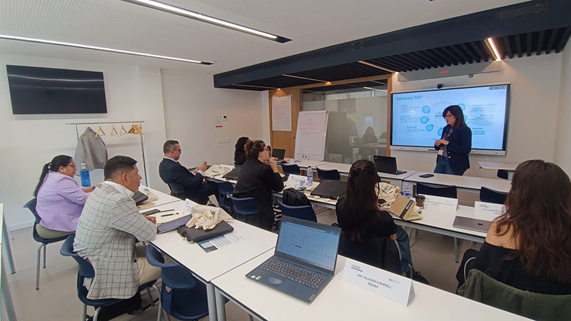 Innovar para transformar: la apuesta internacional de la Universidad del Istmo en Barcelona.