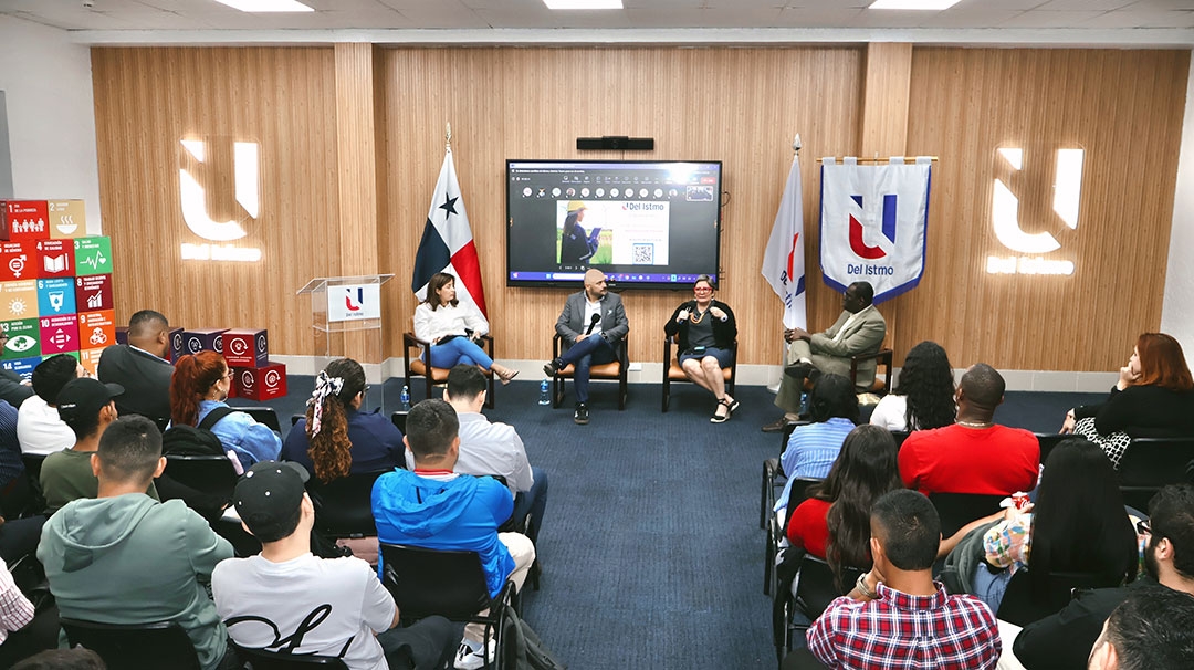 Conversatorio "Sostenibilidad y Desarrollo Económico en Panamá"