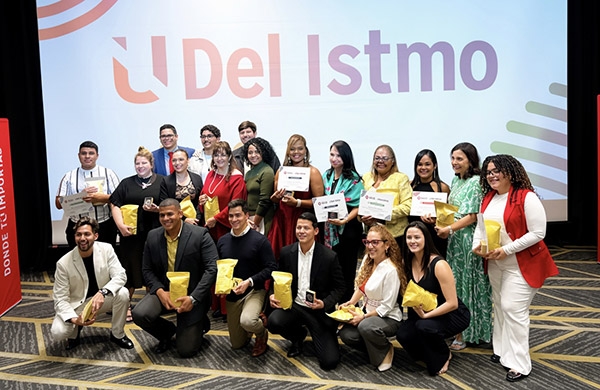 Premios Huellas del Istmo reconoce a 10 personas y organizaciones que están transformando Panamá