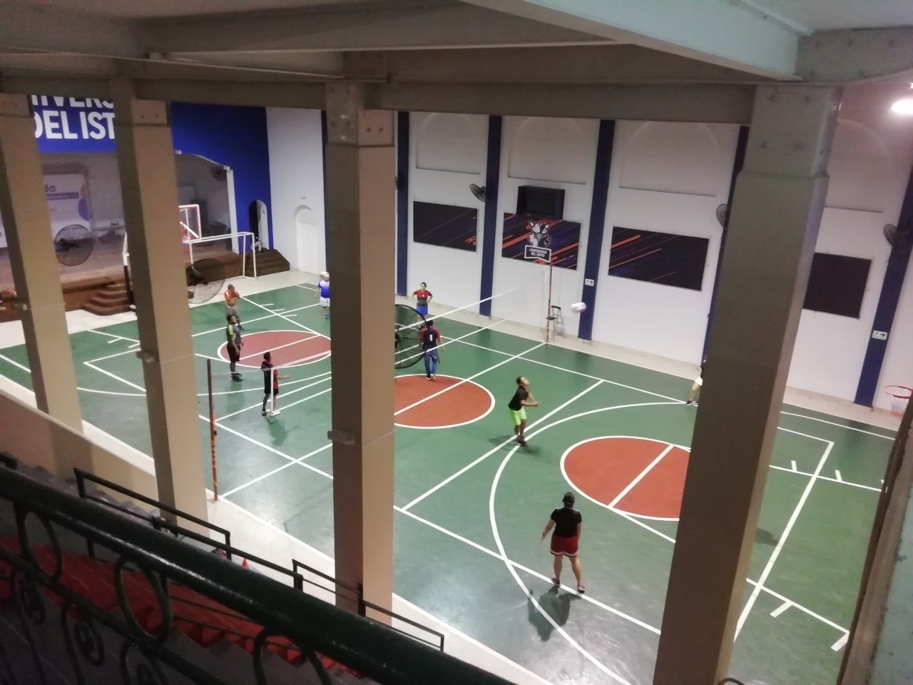 Practica de Voleibol y baloncesto