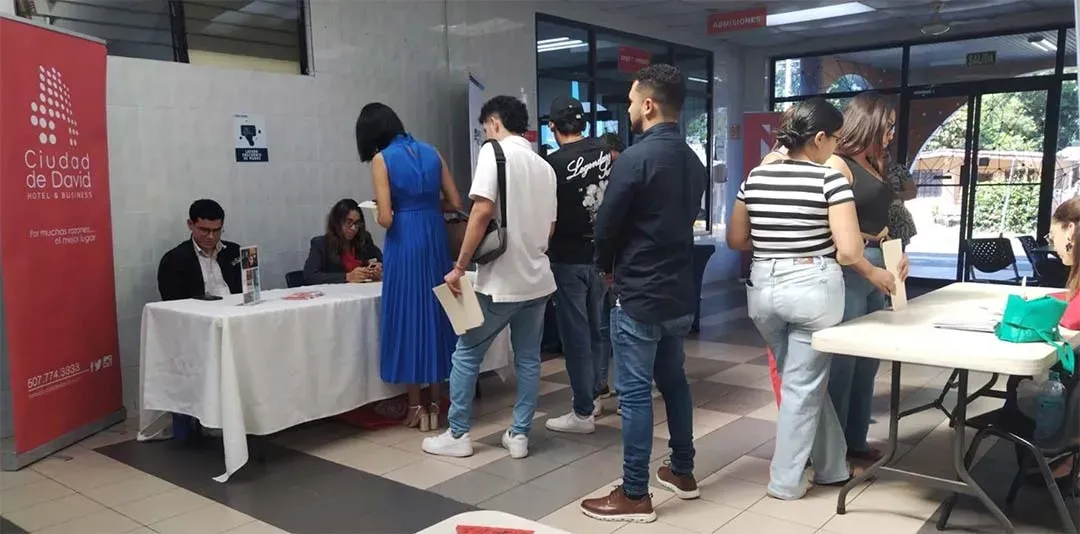 feria empleabilidad david top